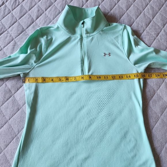 ⭐4/$20 Under Armour Pullover Size XS - Picture 7 of 9